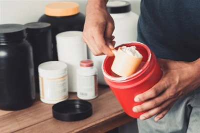 Analisis Perbandingan: Monohidrat Creatine Instan vs Borang Creatine Lain